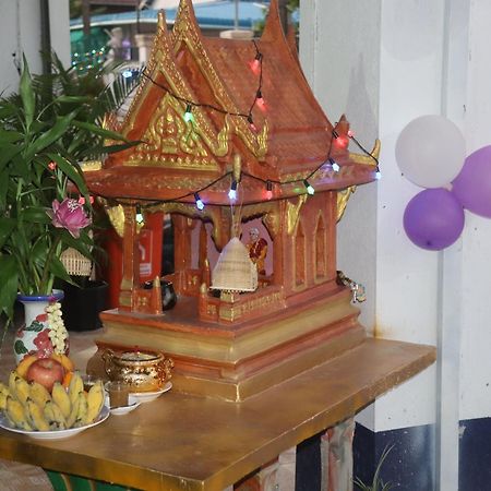 Rene'S Pasta Bar & Guesthouse Krŏng Kaôh Kŏng Екстериор снимка