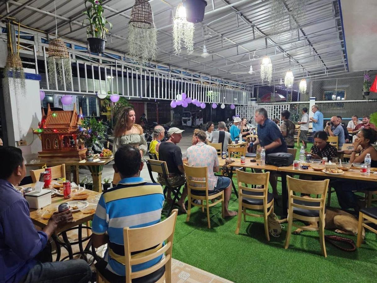 Rene'S Pasta Bar & Guesthouse Krŏng Kaôh Kŏng Екстериор снимка